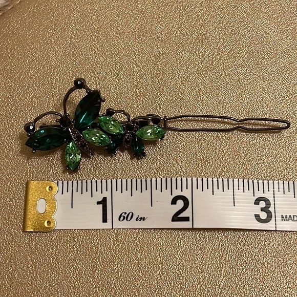 Green gemstone Butterfly Hair Grip - Picture 11 of 16